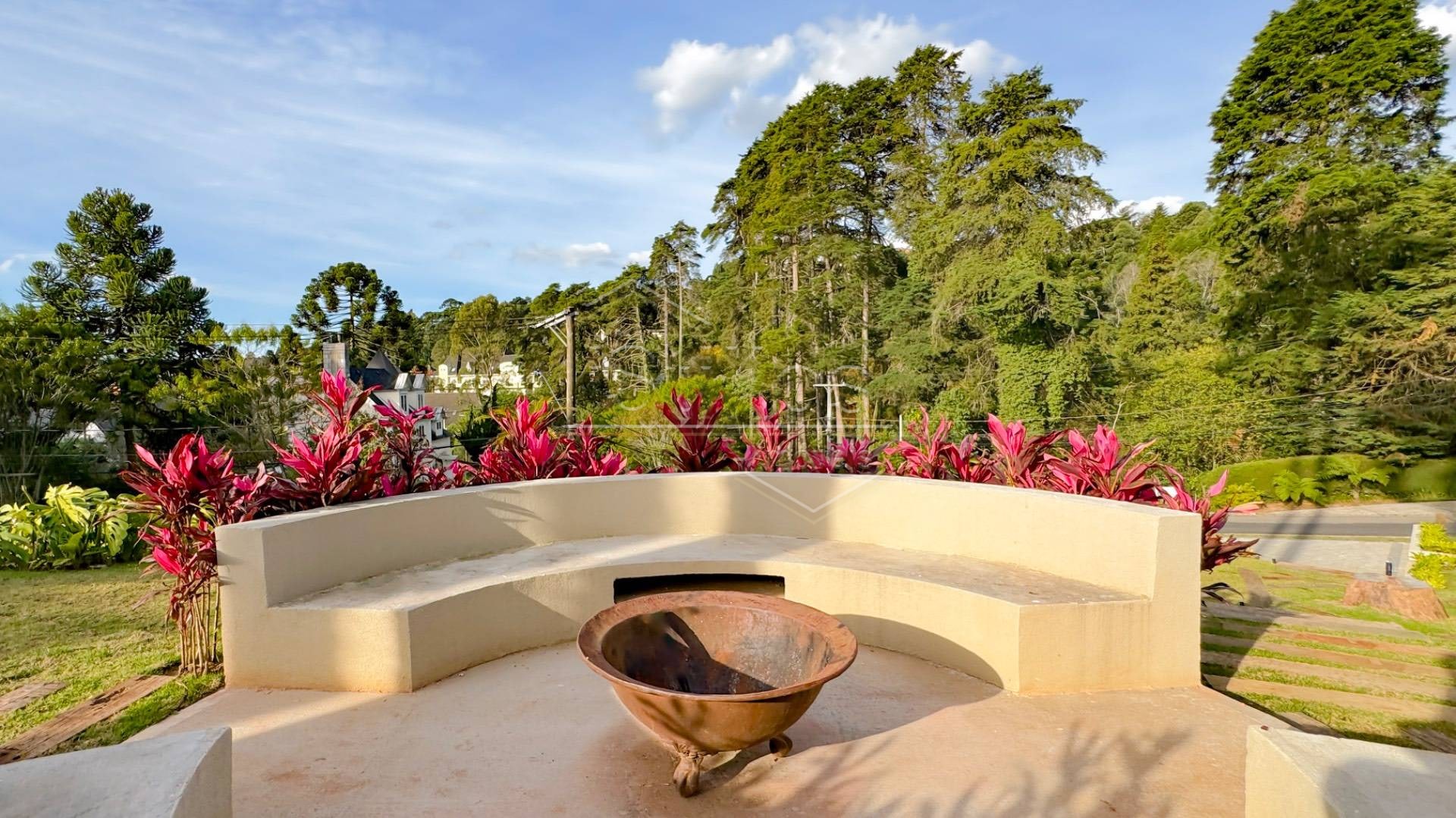 Casa de Condominio em Campos do Jordão 394